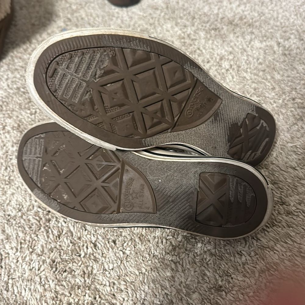 Converse - Picture 5 of 8